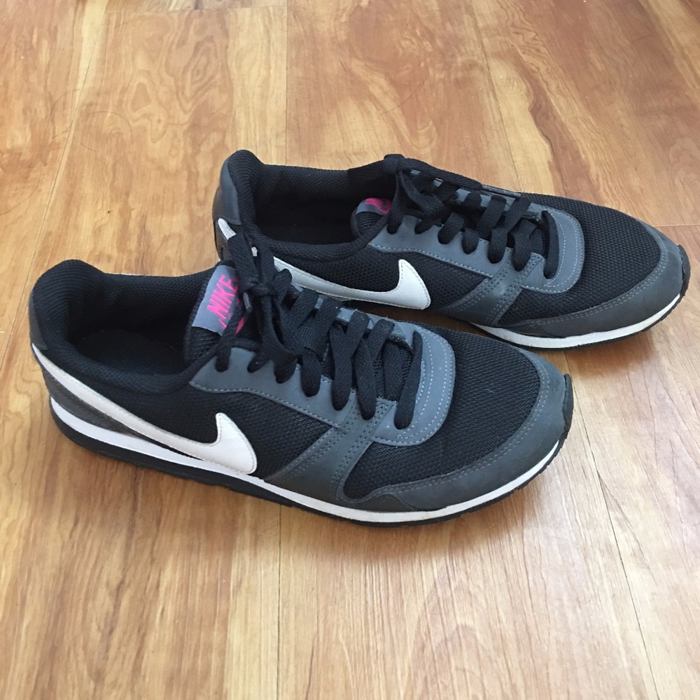 Nike Women's Eclipse II